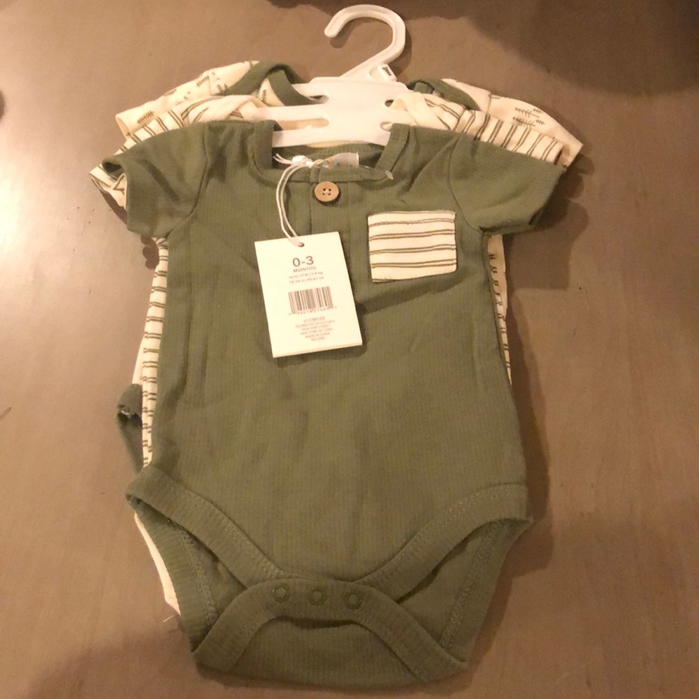Willow & Whimsy by Bon Bebe- 3 pack of 0-3 Months bodysuit onesies